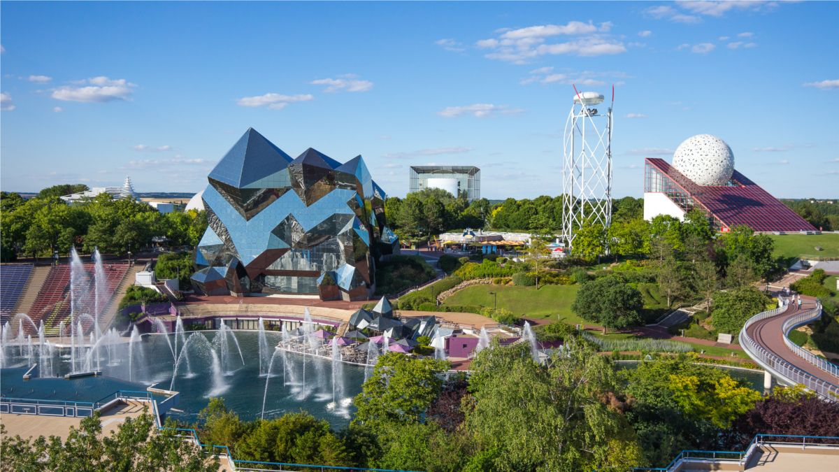 Le Futuroscope Fete Ses 30 Ans Back To The Geek